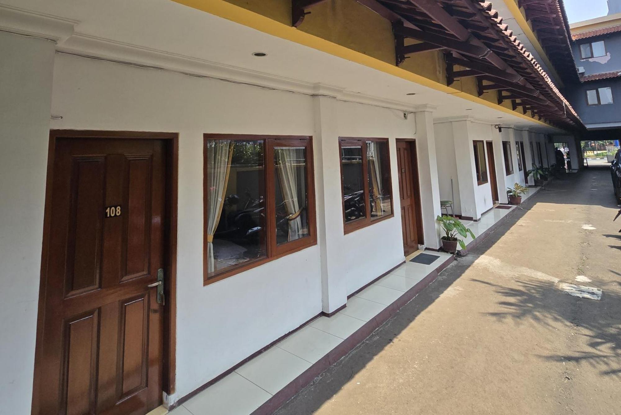 Hotel Maxim Kwitang Jakarta Exterior foto